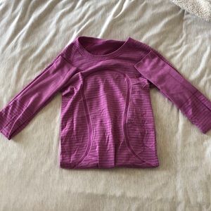 Lululemon workout long sleeve